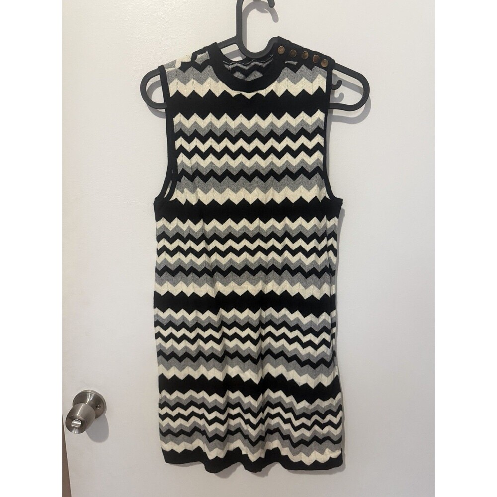 Women's Forever 21 Black/White/Gray Zig Zag Sleeveless Knit Dress Size Small
